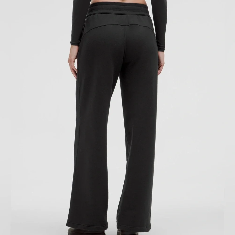 Lululemon Scuba Mid Rise Wide Pants - Picture 9 of 9